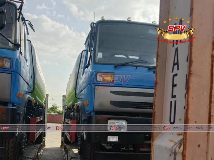 Front Side of Water Spray Truck SPV Front Side of Water Spray Truck